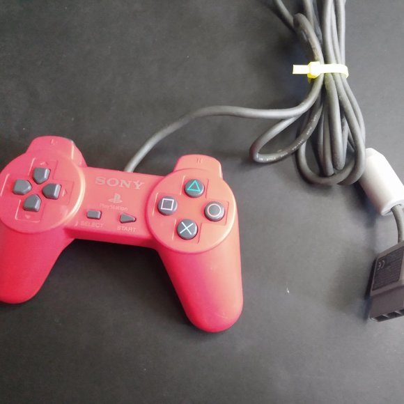Red PlayStation 1 Controller Without Thumb-sticks - Picture 5 of 5